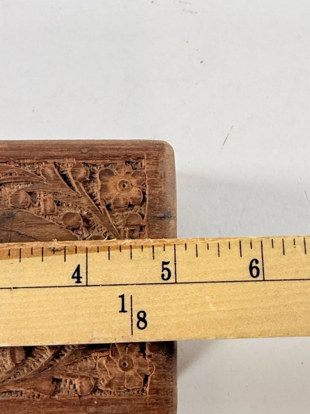 Vintage Hand Carved Rosewood Trinket Box Floral Gold Inlay India